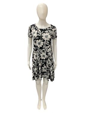 Marvella Black and White Floral Short Sleeve Swing Dress Size S